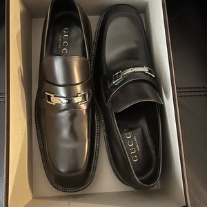 Gucci men new leather dress shoes!